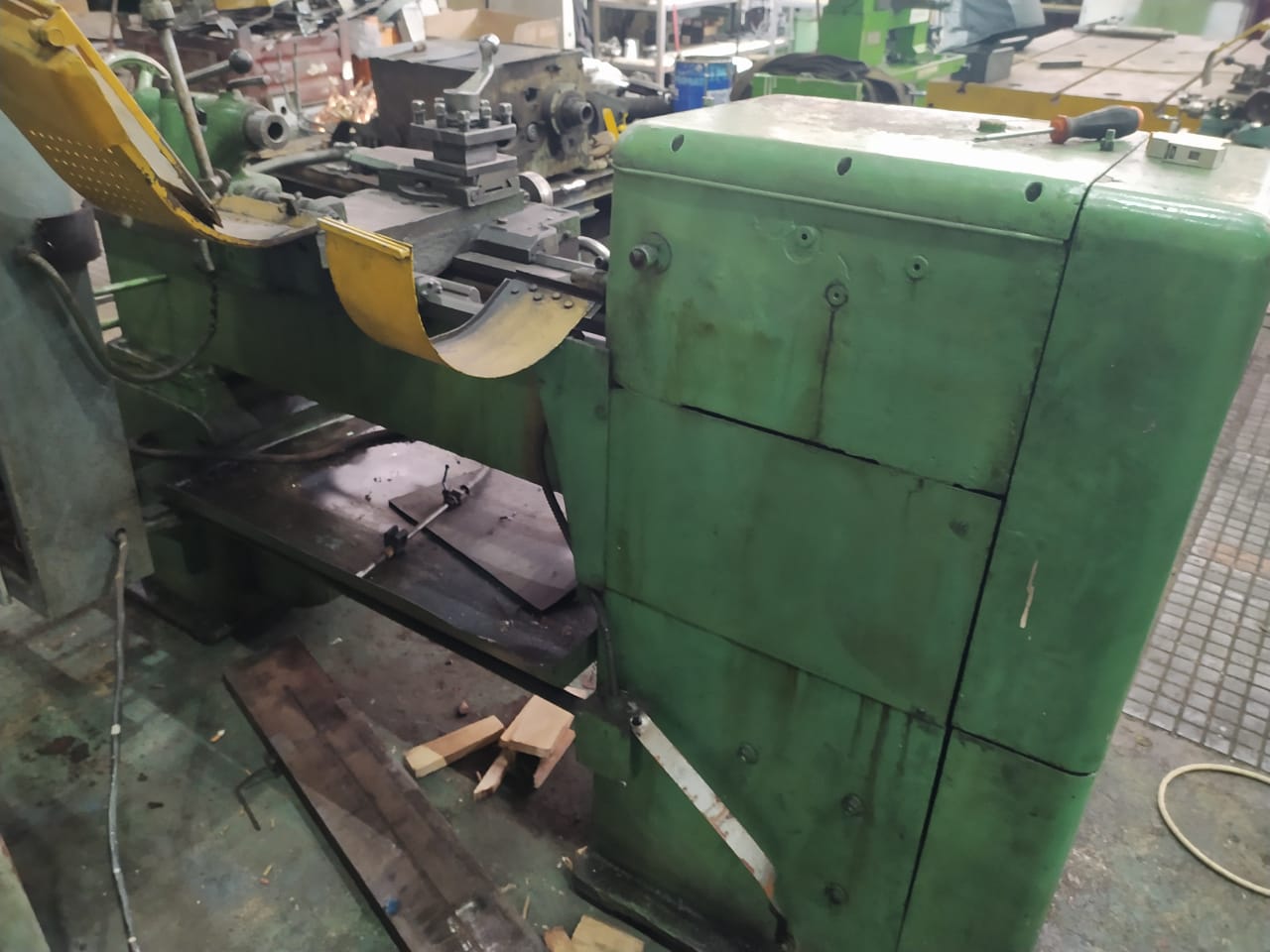 Станок токарно-винторезный 1М61 универсальный, 1976 года выпуска.